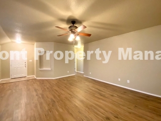 Spacious 3 bedroom 2 bath home in Far West San Antonio