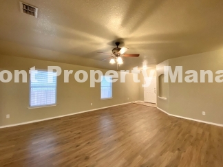 Spacious 3 bedroom 2 bath home in Far West San Antonio