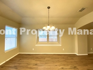 Spacious 3 bedroom 2 bath home in Far West San Antonio