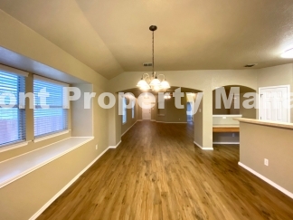 Spacious 3 bedroom 2 bath home in Far West San Antonio