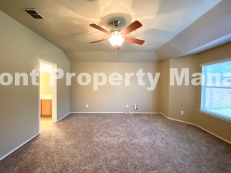 Spacious 3 bedroom 2 bath home in Far West San Antonio