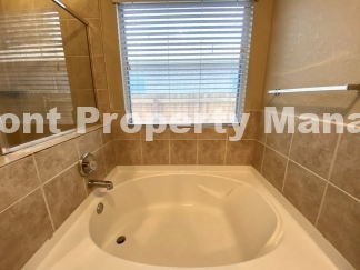 Spacious 3 bedroom 2 bath home in Far West San Antonio