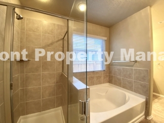 Spacious 3 bedroom 2 bath home in Far West San Antonio