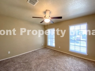 Spacious 3 bedroom 2 bath home in Far West San Antonio
