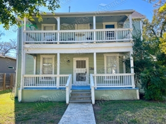 Move-In Special. 1 Month Free at 816 Hays Street