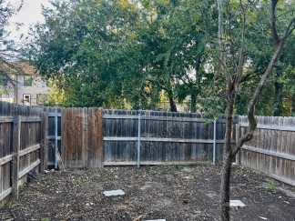 Move-In Special. 1 Month Free at 8603 Kingsbury View #2