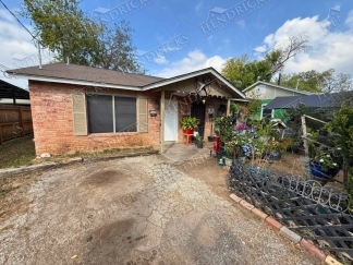 Move-In Special. 1 Month Free at 2107 W. Olmos