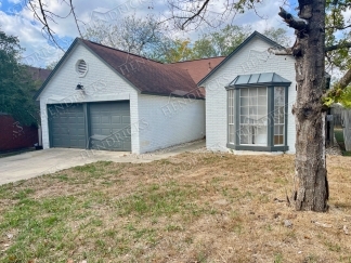 Spacious 3 Bedroom Home at 7727 Broken Arrow in Converse