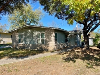 Charming One Story Home at 335 Saratoga in San Antonio