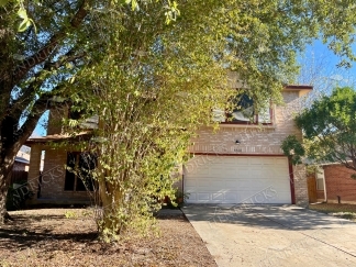 Spacious Home Near Randolph AFB at 5010 Fern Lake