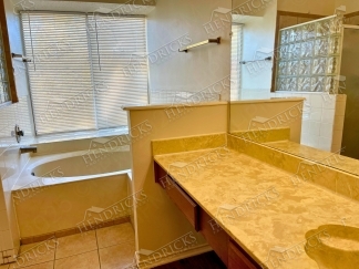 Spacious Home Near Randolph AFB at 5010 Fern Lake