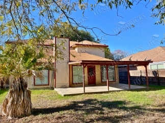 Spacious Home Near Randolph AFB at 5010 Fern Lake