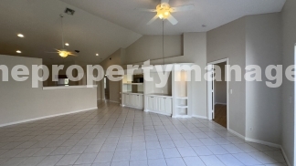 Charming 2-Bed, 2-Bath Townhouse in Wellington