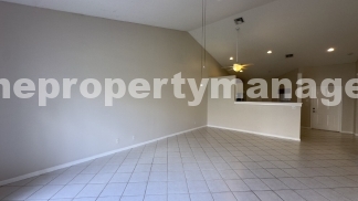 Charming 2-Bed, 2-Bath Townhouse in Wellington