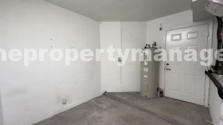 Charming 2-Bed, 2-Bath Townhouse in Wellington