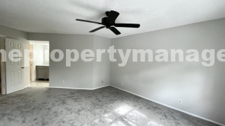 Spacious 2-Bedroom in Jupiter with 2.5 Baths!