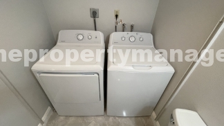 Spacious 2-Bedroom in Jupiter with 2.5 Baths!