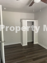 Cozy Urban Living: Charming 2-Bed, 1-Bath Apartment on Monterey Street!