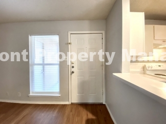 Charming 2-Bedroom Apartment at 5225 Meadow Field, San Antonio