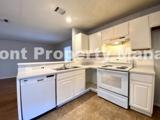 Charming 2-Bedroom Apartment at 5225 Meadow Field, San Antonio