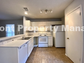 Charming 2-Bedroom Apartment at 5225 Meadow Field, San Antonio