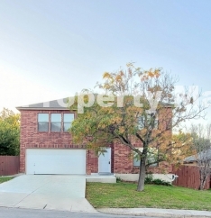 Spacious 4-Bedroom Haven with 2.5 Baths in Converse, TX - Your Dream Home Awaits at 8031 Cherry Glade!