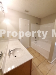 Spacious 4-Bedroom Haven with 2.5 Baths in Converse, TX - Your Dream Home Awaits at 8031 Cherry Glade!