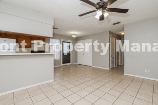 Charming 2-Bedroom Retreat at 820 West Olmos Drive – Cozy Living in San Antonio!