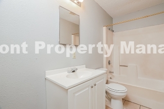 Charming 2-Bedroom Retreat at 820 West Olmos Drive – Cozy Living in San Antonio!