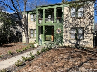 309 E Lullwood San Antonio TX Furnished 2 Bedroom Duplex Near Trinity University