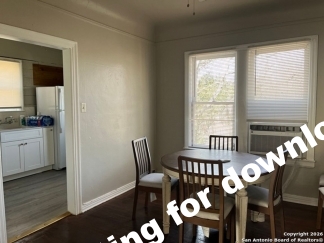 309 E Lullwood San Antonio TX Furnished 2 Bedroom Duplex Near Trinity University