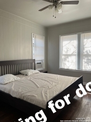 309 E Lullwood San Antonio TX Furnished 2 Bedroom Duplex Near Trinity University