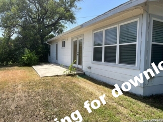 Bright 3BR Home Near Jefferson High School with Garage and Yard