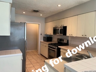 Bright 3BR Home Near Jefferson High School with Garage and Yard