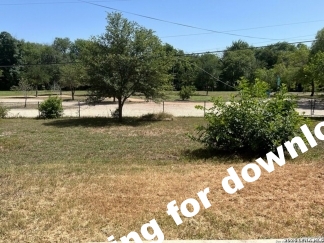 Bright 3BR Home Near Jefferson High School with Garage and Yard