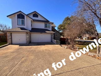 Spacious 4 Bedroom Stone Oak Home with Three Car Garage