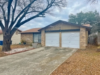 Three Bedroom Two Bath Home Near Northern Hills, Wood, and Madison