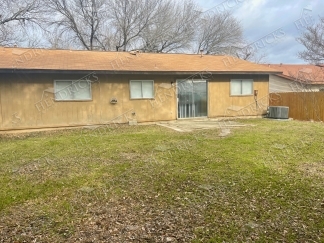 Three Bedroom Two Bath Home Near Northern Hills, Wood, and Madison