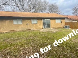 Three Bedroom Two Bath Home Near Northern Hills, Wood, and Madison