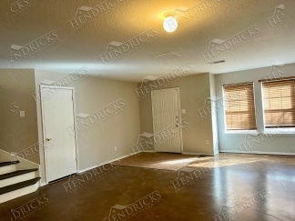 Spacious 4 Bedroom Home with Loft Near Randolph AFB