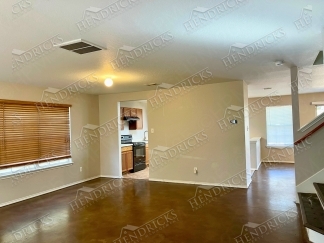 Spacious 4 Bedroom Home with Loft Near Randolph AFB