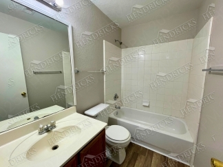 Spacious 4 Bedroom Home with Loft Near Randolph AFB