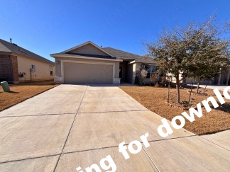 Spacious One Story 3 Bedroom Home with Covered Patio in Converse