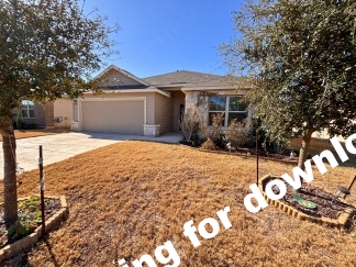 Spacious One Story 3 Bedroom Home with Covered Patio in Converse