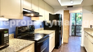 Charming 2-Bed with Scenic Views in Boynton Beach