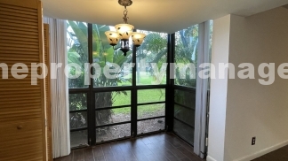 Charming 2-Bed with Scenic Views in Boynton Beach