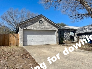 Charming One Story Home in Northwest San Antonio Near Shopping and Schools