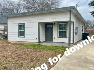 Charming 2 Bedroom Home Near Historic Landmarks in San Antonio