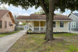 Updated 3 Bedroom Historic Home Near Woodlawn Lake in Northwest San Antonio