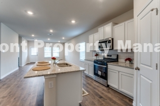 4-Bed Sanctuary with 2.5 Baths in San Antonio – Your Dream Home Awaits!